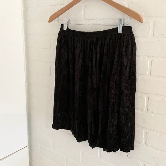 Vintage 90s Y2K Mini Skirt Crushed Velvet Black Flowy Pleated Dark Romantic L - Picture 11 of 13